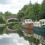 *f4gh For Your Relaxed & Cosy + Free Parking + Free Fast Wifi * Leeds (West Yorkshire)
