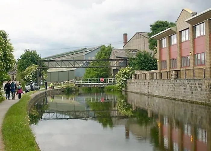 *f4gh For Your Relaxed & Cosy + Free Parking + Free Fast Wifi * Apartment Leeds (West Yorkshire)