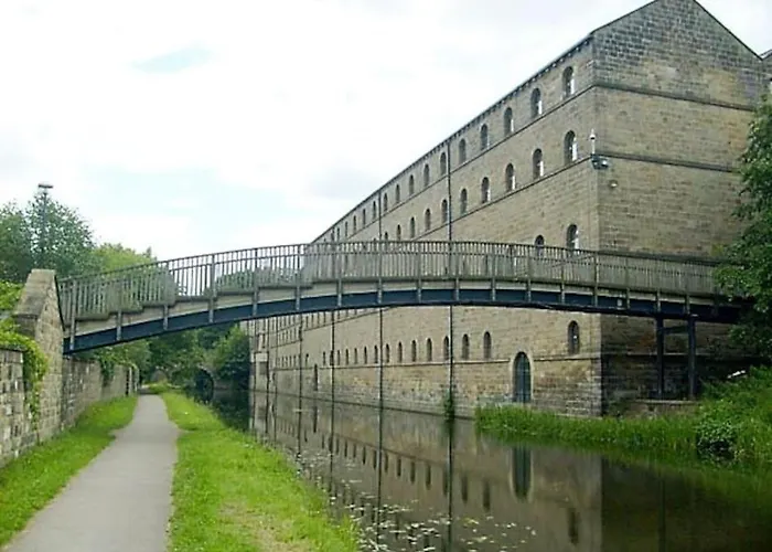 *f4gh For Your Relaxed & Cosy + Free Parking + Free Fast Wifi * Leeds (West Yorkshire)