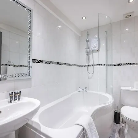 *f4gh For Your Relaxed & Cosy + Free Parking + Free Fast Wifi * * Leeds (West Yorkshire)