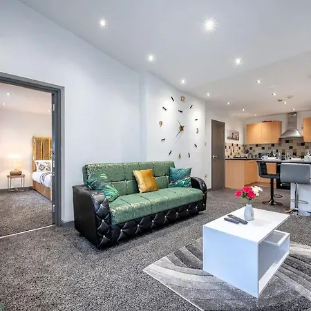 *f4gh For Your Relaxed & Cosy + Free Parking + Free Fast Wifi * Leeds (West Yorkshire)