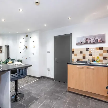 *f4gh For Your Relaxed & Cosy + Free Parking + Free Fast Wifi * * Leeds (West Yorkshire)